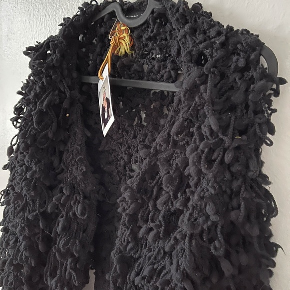 Textured Knit Slight Crop Jacket - Picture 5 of 11